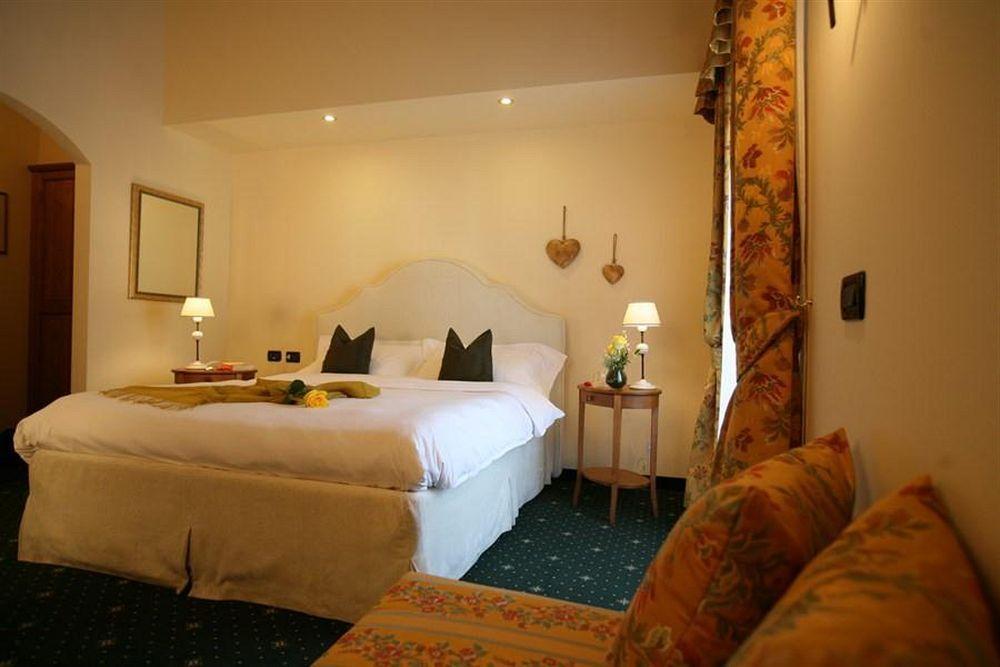 Hotel Garnì Carpe Diem Vigo di Fassa Buitenkant foto